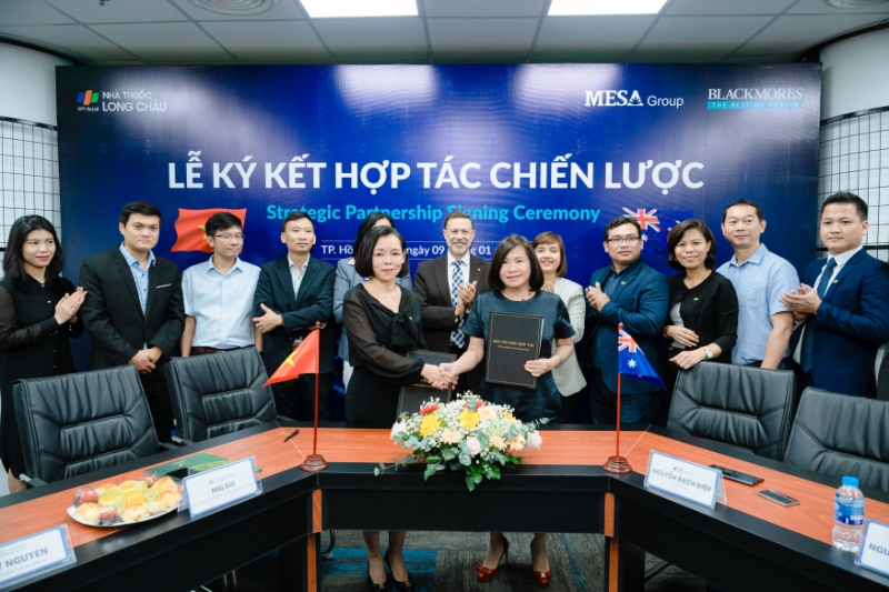 FPT Long Chau signs strategic partnership with Blackmores