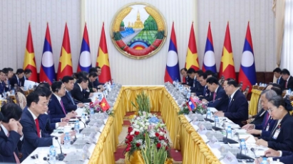 Vietnamese & Lao leaders agree to boost economic ties