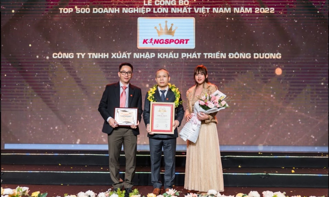 Đại diện Tập đoàn Đông Dương tại Lễ công bố Top 500 doanh nghiệp lớn nhất Việt Nam.