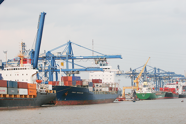 Seaports handle 733mln tons of cargo in 2022