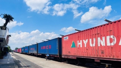 First freight rail route between Vietnam & Kazakhstan opens