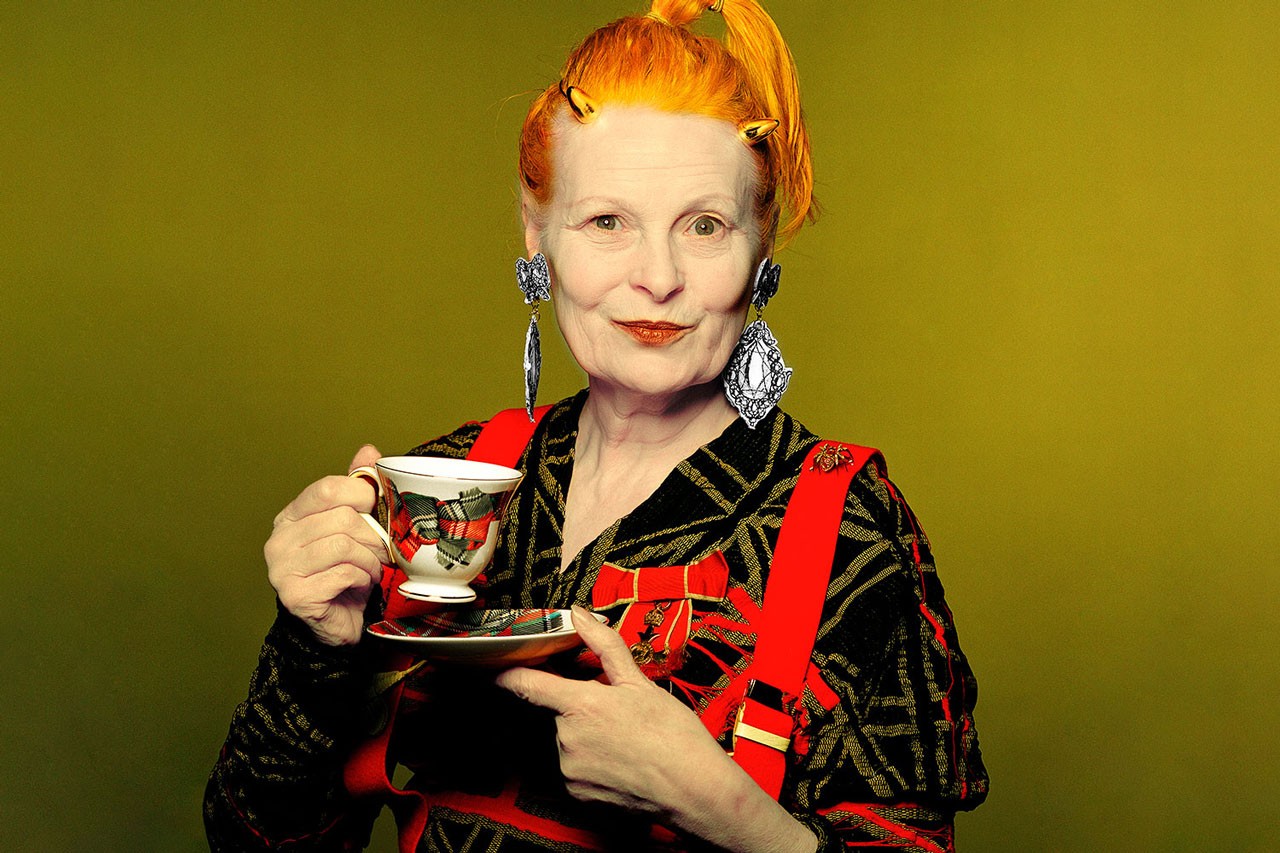 Nhà thiết kế Vivienne Westwood được coi là người có công tạo dựng nên phong cách Y2K.