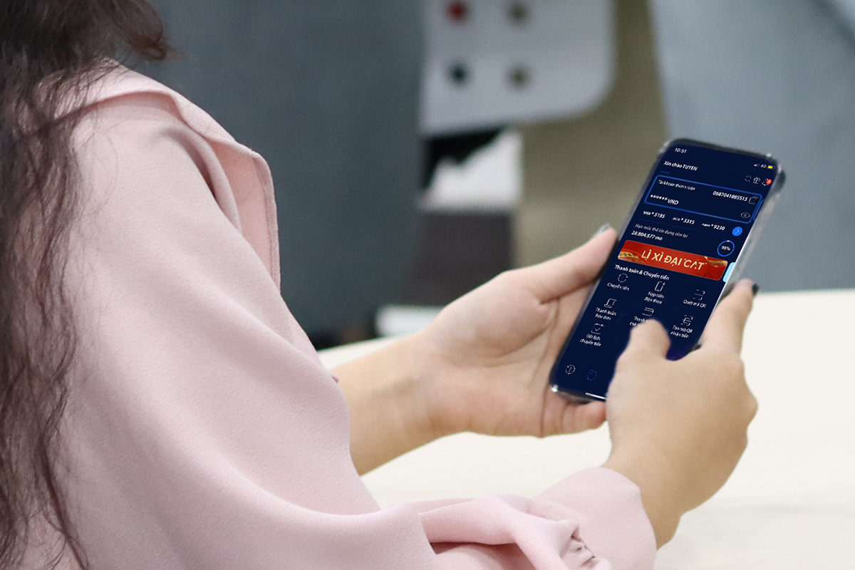Giao dịch trên kênh Digimi, khách hàng sẽ có cơ hội trúng các giải thưởng vàng và evoucher giá trị.