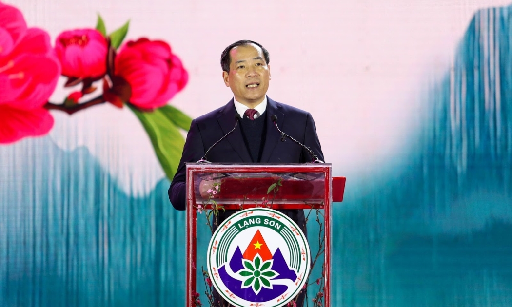 Ông Dương Xuân Huyên - Phó Chủ tịch thường trực UBND tỉnh Lạng Sơn phát biểu tại lễ khai mạc.