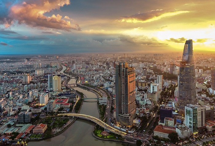 Là địa phương chịu thiệt hại nặng nề nhất bởi đại dịch Covid-19, TP.HCM cũng là địa phương "vùng dậy" mạnh mẽ nhất để phục hồi kinh tế "hậu Covid"...