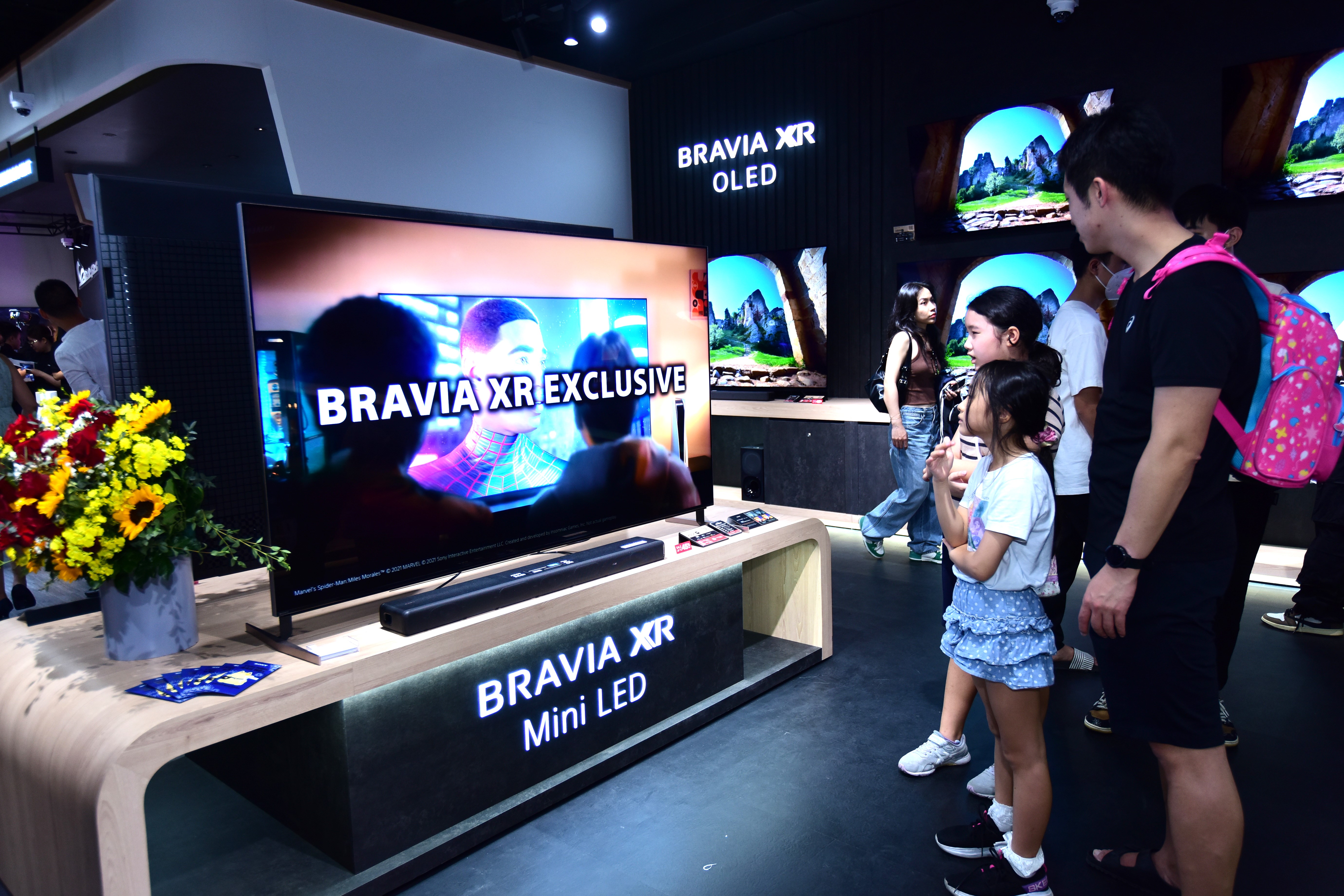 Cửa h&agrave;ng trải nghiệm đầu ti&ecirc;n Sony Store tại Vincom Đồng Khởi TP.HCM.