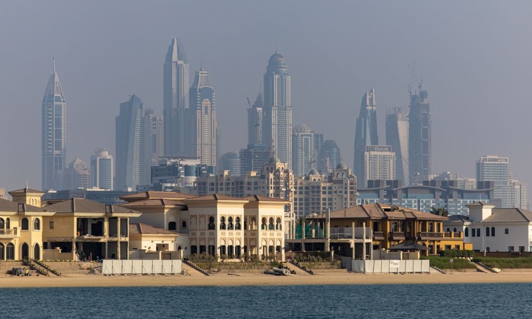 Các khu biệt thự tại quận Dubai Marina ở Dubai - Ảnh: Bloomberg
