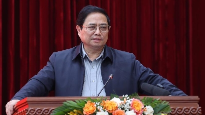 PM asks Cao Bang to develop strategic infrastructure