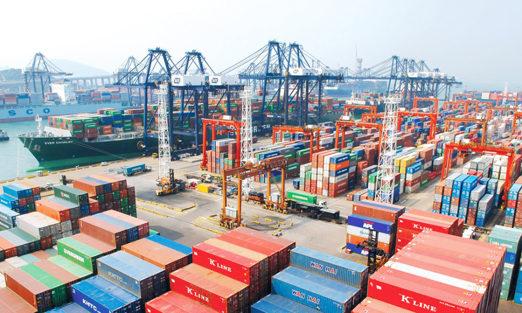 Tính đến tháng 11/2022, xuất khẩu hàng hoá của Việt Nam đã suy giảm 4 tháng liên tiếp.