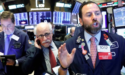 Cổ phiếu Goldman Sachs khiến Dow Jones “bay” gần 400 điểm, giá dầu vẫn tăng nhờ lạc quan về Trung Quốc