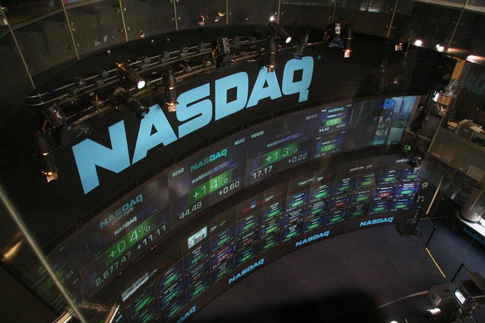 Lần đầu tiên sau gần hai thập kỷ, Nasdaq đã thua chỉ số S&P 500 trong nhiều năm liên tiếp - Ảnh: Getty Images