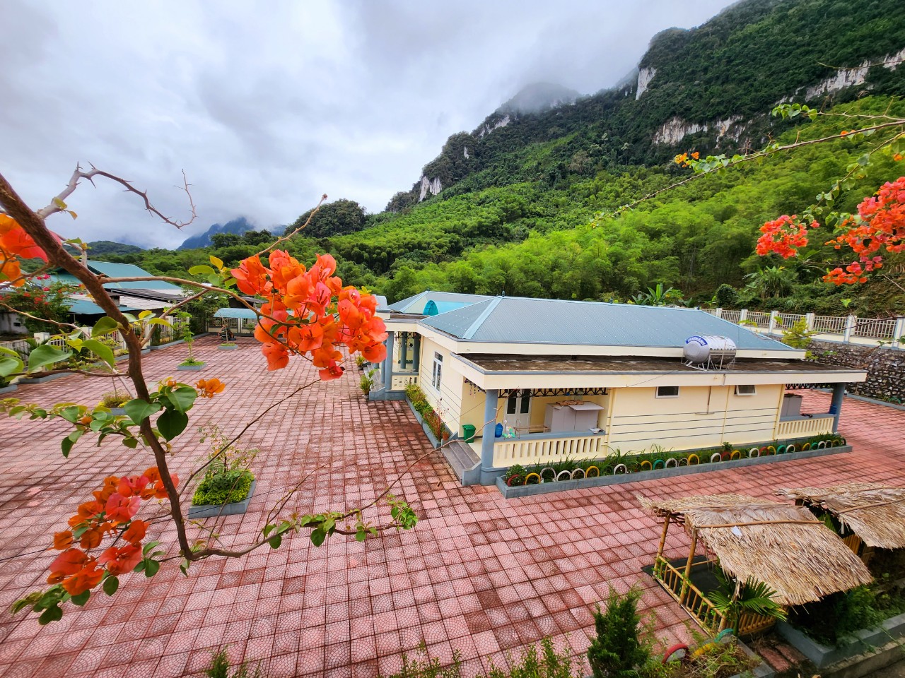 Trường mầm non Sa N&aacute; đ&oacute;n xu&acirc;n mới