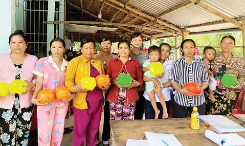 Phụ nữ Trà Vinh  “Nuôi heo đất” tích cóp lương hưu