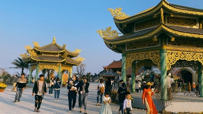 Thanh Hoa welcomes 500,000 visitors during Tet