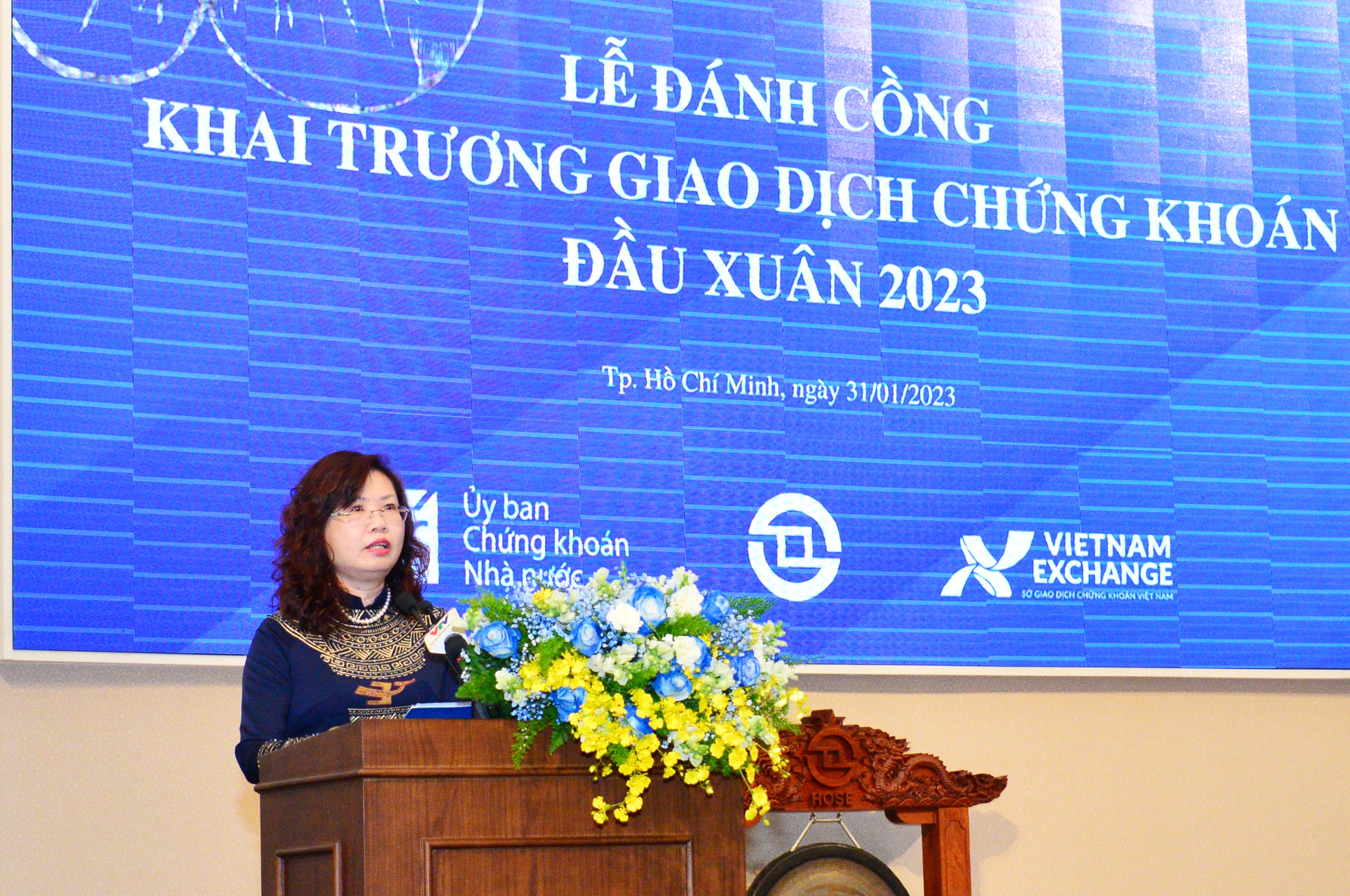 Bà Vũ Thị Chân Phương, Chủ tịch Ủy ban Chứng khoán Nhà nước