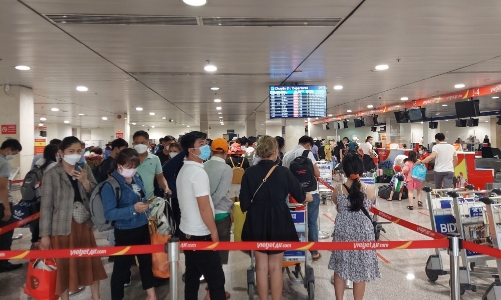 Hàng không bận rộn dịp Tết nhờ khách quốc tế tăng mạnh, quốc nội liên tiếp phá kỷ lục 