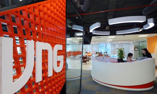 Nhà đầu tư có thể đã lỗ bao nhiêu tiền khi “đu đỉnh” cổ phiếu VNZ?