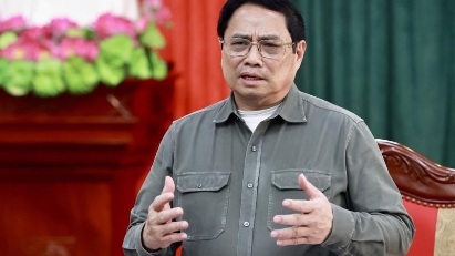 Central bank required to stabilize lending rates