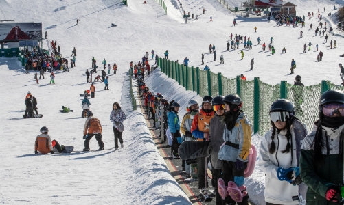Lo sợ Covid-19, vì sao du lịch băng tuyết bùng nổ tại Trung Quốc?
