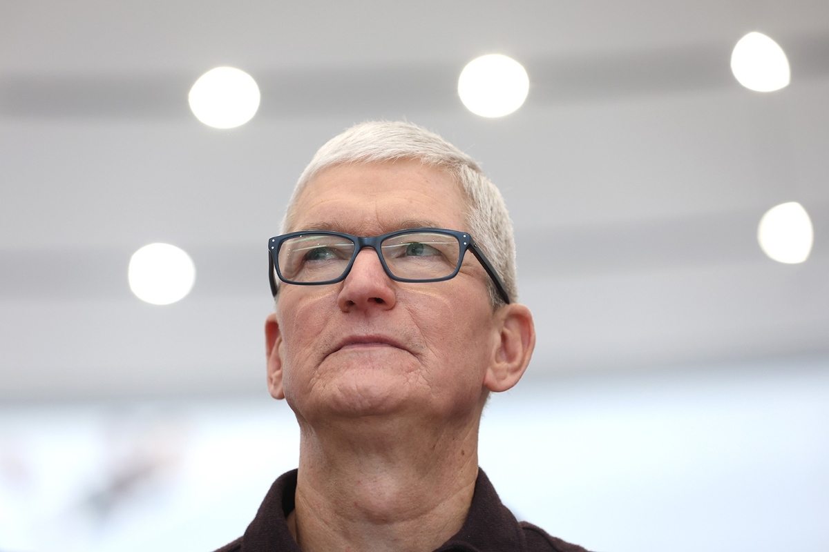 CEO Tim Cook của Apple