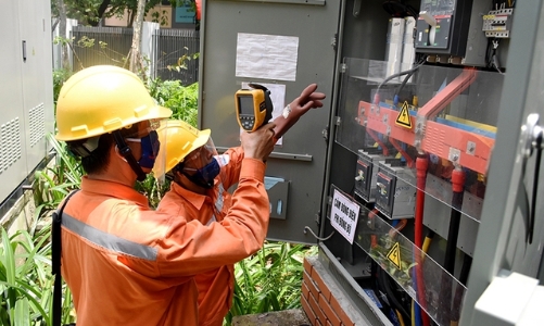 Tăng khung giá của mức giá bán lẻ điện bình quân