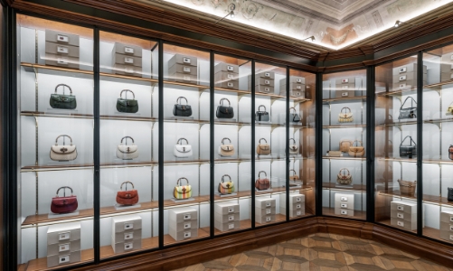 Cuộc đua kiếm tiền từ kho lưu trữ của các thương hiệu xa xỉ