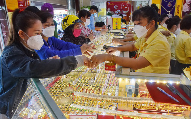 Cơ quan thuế phấn đấu đến hết tháng 3 triển khai hoá đơn điện tử là từ máy tính tiền đối với 100% các doanh nghiệp, hộ kinh doanh theo danh sách giai đoạn 1.