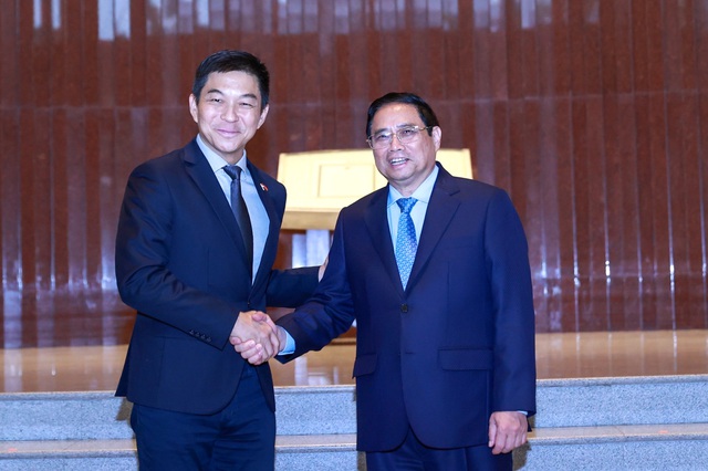 Thủ tướng Phạm Minh Chính hội kiến với Chủ tịch Quốc hội Singapore Tan Chuan-Jin. Ảnh - VGP. 