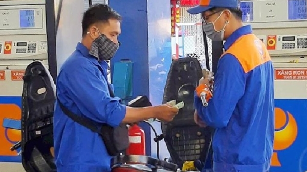 Giá xăng dầu đồng loạt giảm mạnh