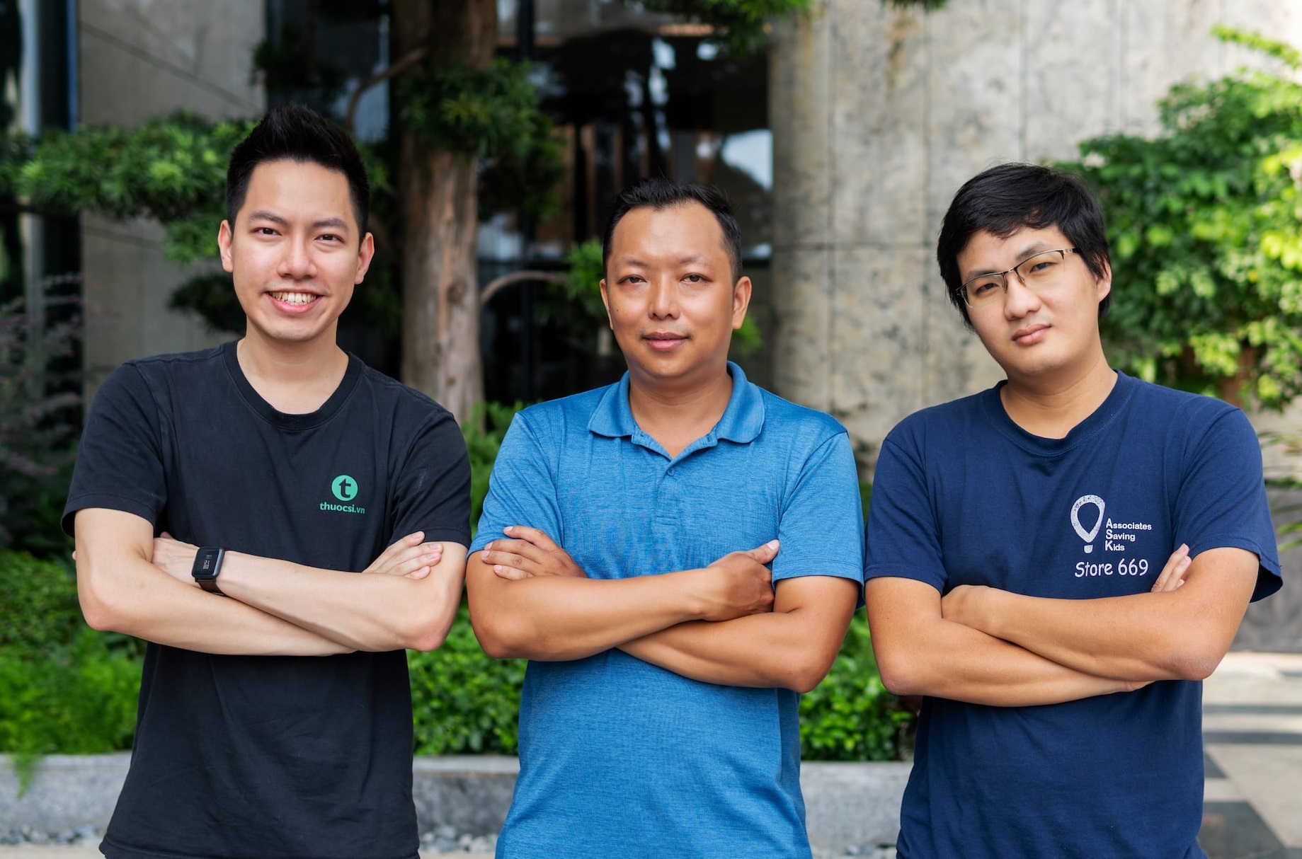 Ba đồng sáng lập BuyMed từ trái qua phải: Vương Đình Vũ, Peter Nguyễn và Hoàng Nguyễn (Ảnh: BuyMed)