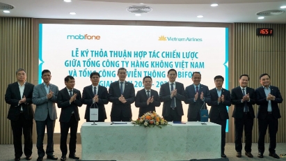 Vietnam Airlines & MobiFone team up to boost digital transformation