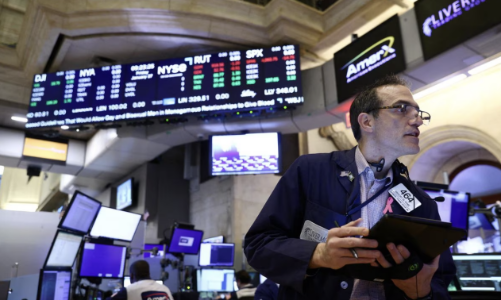 Chứng khoán Mỹ tăng điểm, giá dầu giảm, Bitcoin bất ngờ nhảy gần 10%