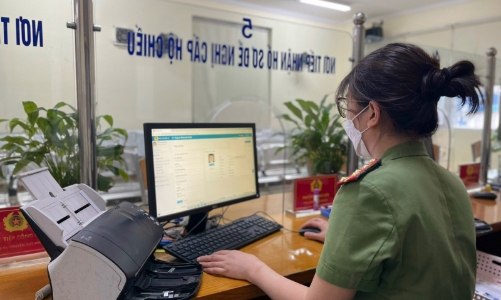 Cấp hộ chiếu phổ thông có gắn chíp điện tử từ ngày 1/3/2023