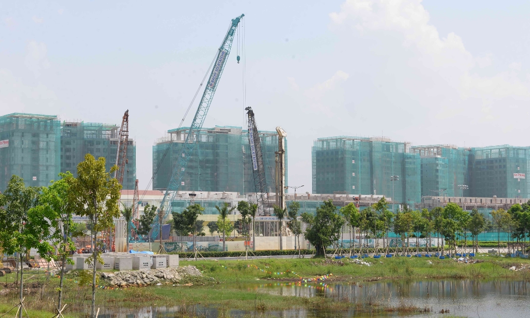 Nhiều doanh nghiệp bất động sản dù có nguồn lực hạn chế nhưng vẫn được cấp phép triển khai nhiều dự án quy mô vượt nhiều lần so với năng lực tài chính.
