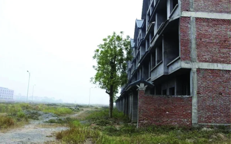 Hanoi to review hundreds of property projects