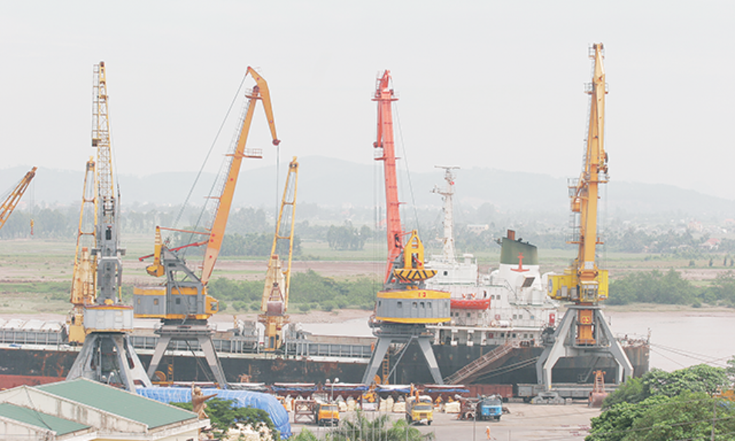 Hệ thống cảng biển Việt ngày càng được đầu tư xây dựng bài bản, hiện đại.