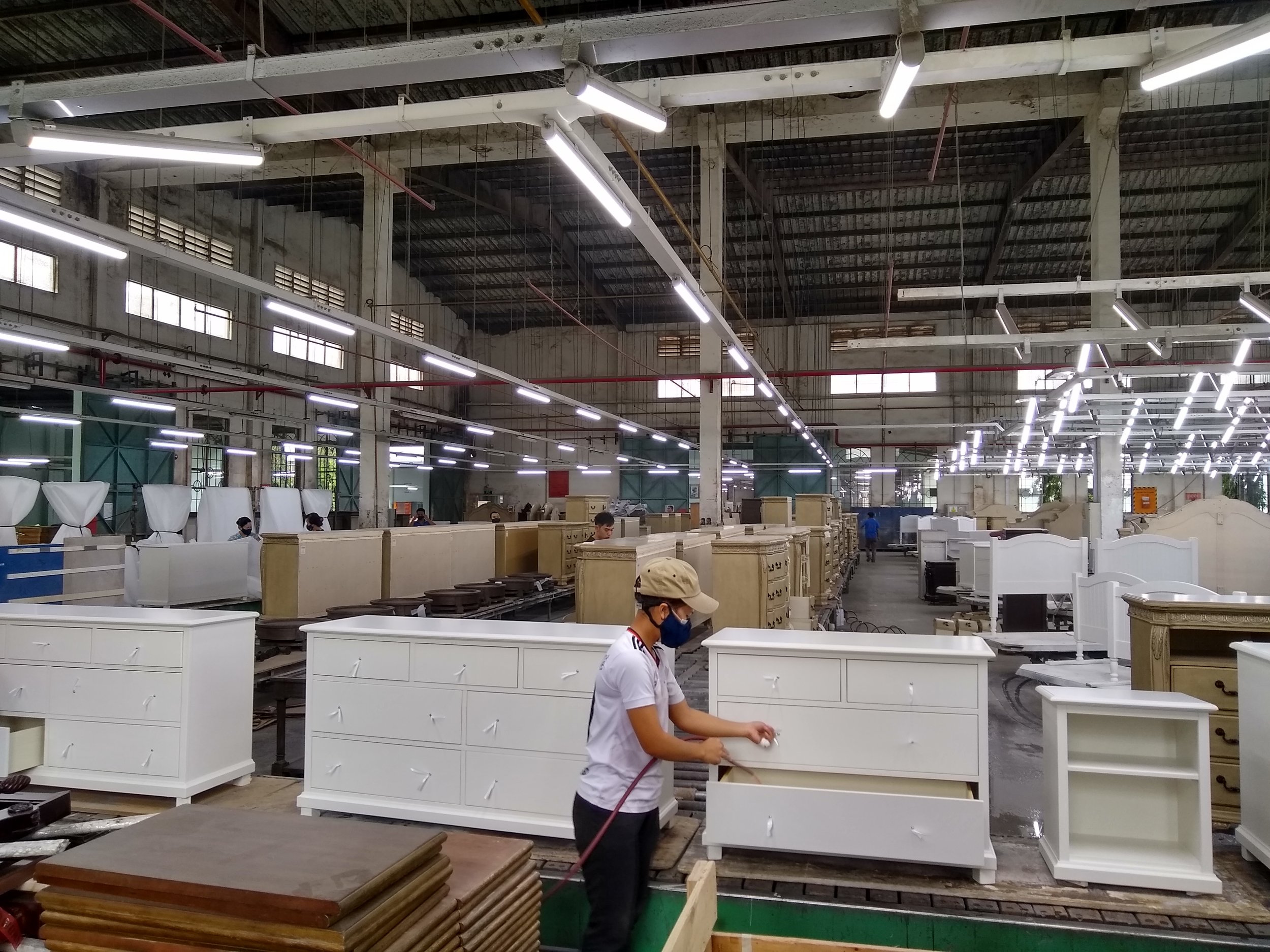 Với quy mô dân số 100 triệu dân, Việt Nam sẽ là thị trường tiêu dùng tiềm năng cho nhiều doanh nghiệp.