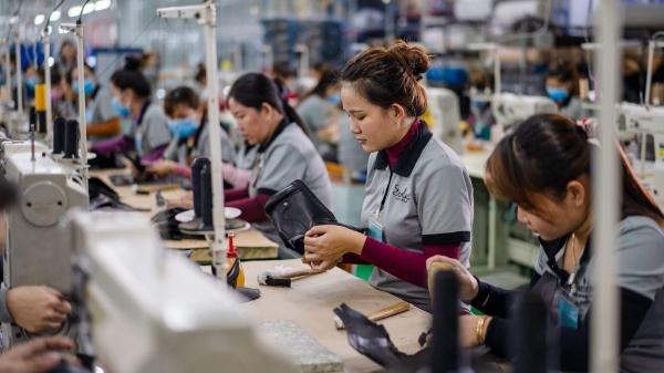 Doanh nghiệp muốn vượt khó: Cần “bám sát” thị trường nội địa