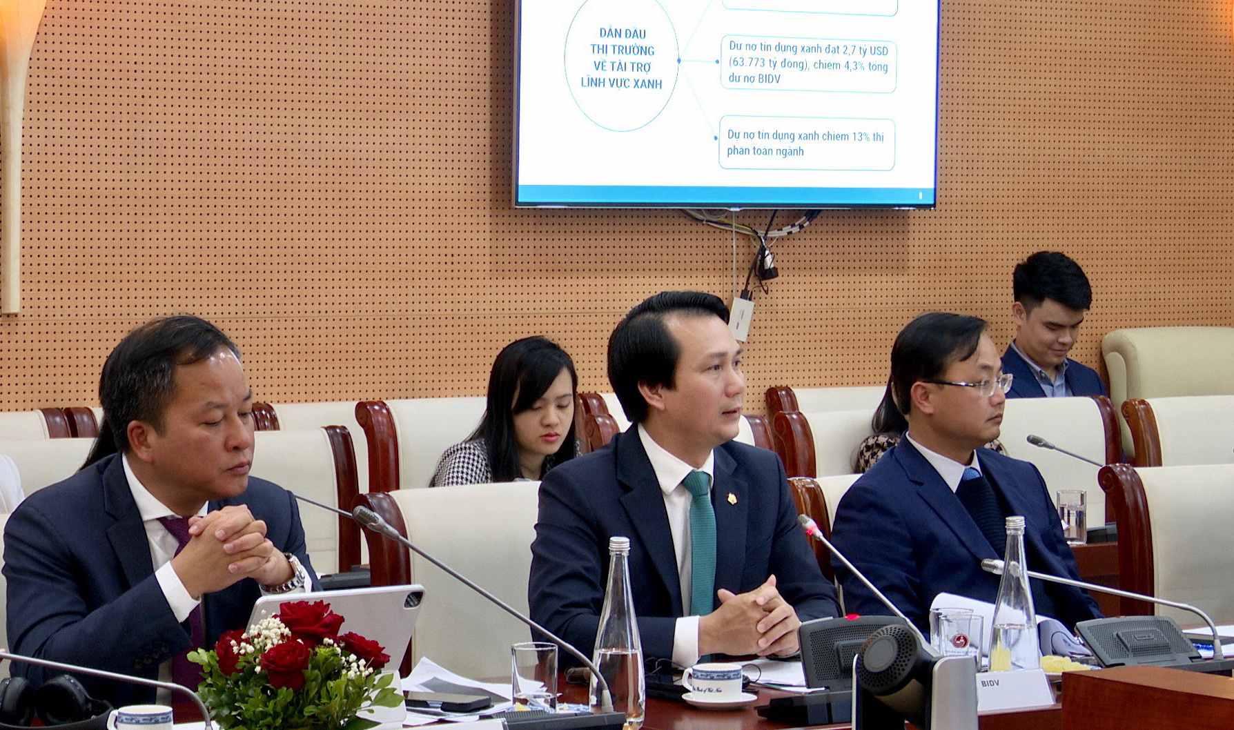 Ông Trần Long - Phó Tổng giám đốc BIDV phát biểu tại Tọa đàm.