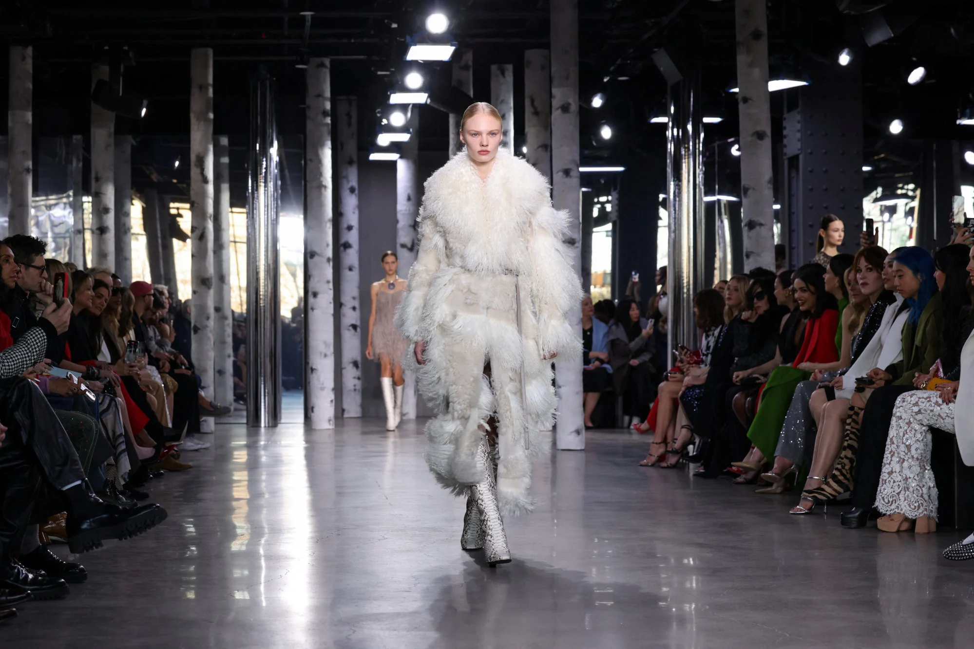 Michael Kors là thương hiệu giành ngôi vị quán quân trong cuộc đua thu hút sự chú ý của truyền thông tại Tuần lễ thời trang New York.