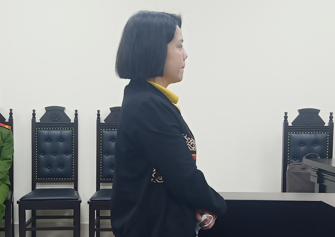 Dung tại tòa sáng 21/2.