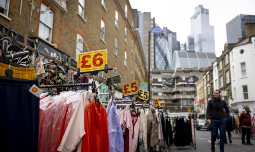 Nền kinh tế thế giới có dấu hiệu phục hồi, ngành dịch vụ khởi sắc nhất