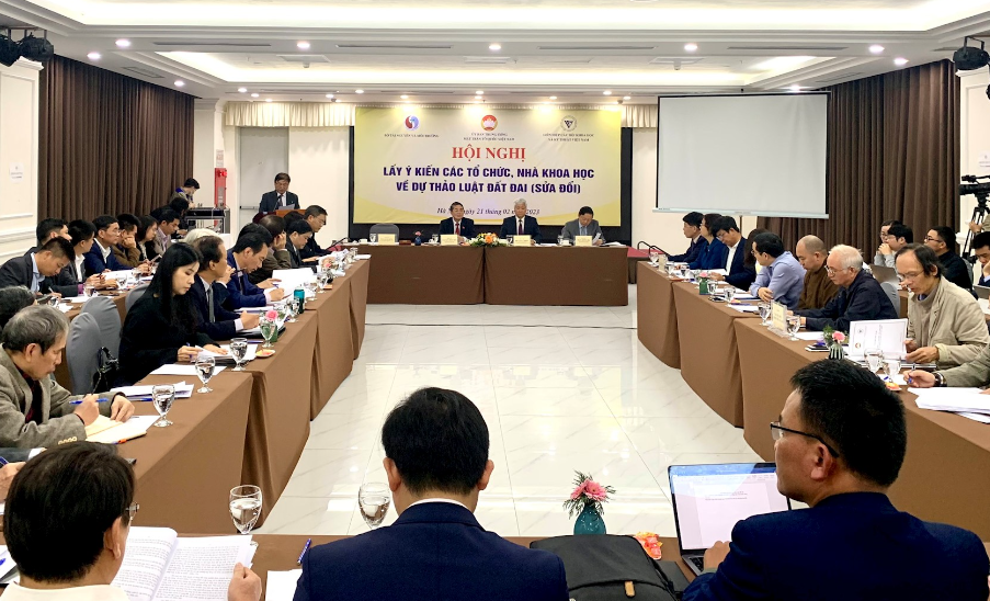 C&aacute;c chuy&ecirc;n gia g&oacute;p &yacute; tại hội thảo