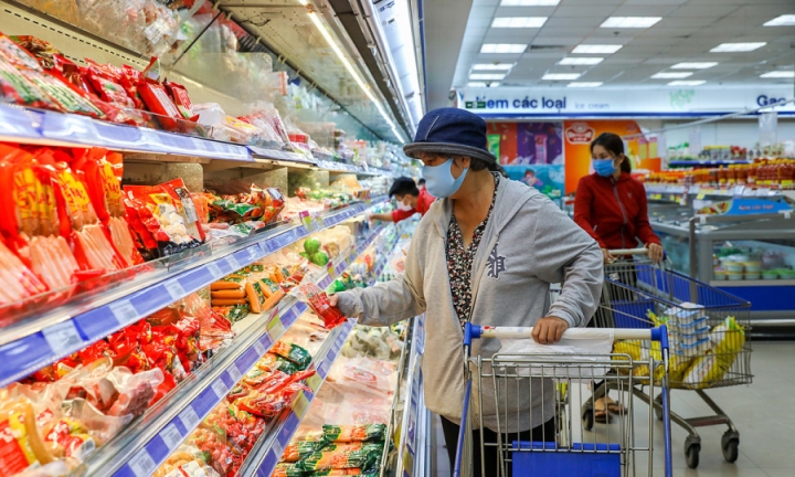 Cần tăng cường kiềm chế lạm phát, bình ổn giá đi kèm ổn định kinh tế vĩ mô, kiểm soát chặt về giá, xử nghiêm các trường hợp vi phạm.