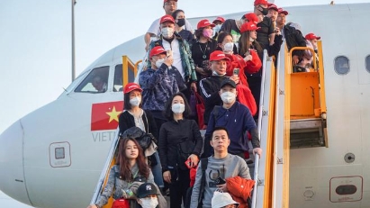 Air passenger transport growing strongly