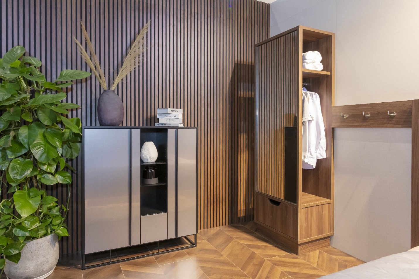 An Cuong’s wooden furniture product lines increasingly meet the demands of many domestic and foreign customers due to the company’s high quality and alternative services.