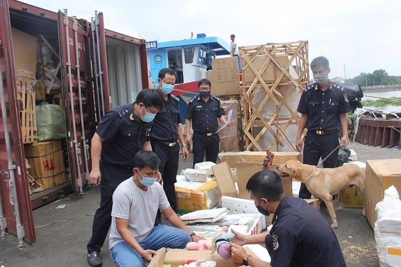 Over 140,000 cases of smuggling and trade fraud uncovered in 2022