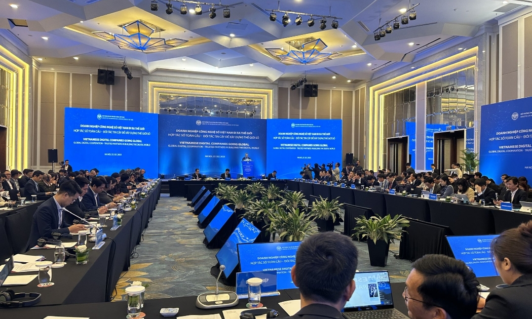 Bộ trưởng Nguyễn Mạnh Hùng chủ trì Hội nghị “Doanh nghiệp Công nghệ số Việt Nam đi ra thế giới”.
