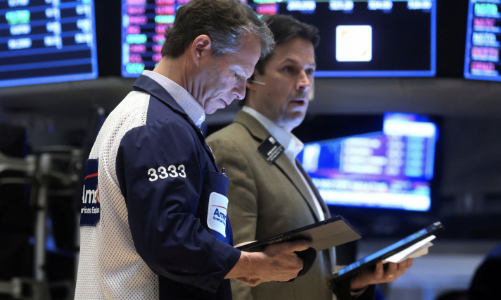 Chứng khoán Mỹ hồi phục trong lúc chờ báo cáo lạm phát, giá dầu tăng 2%