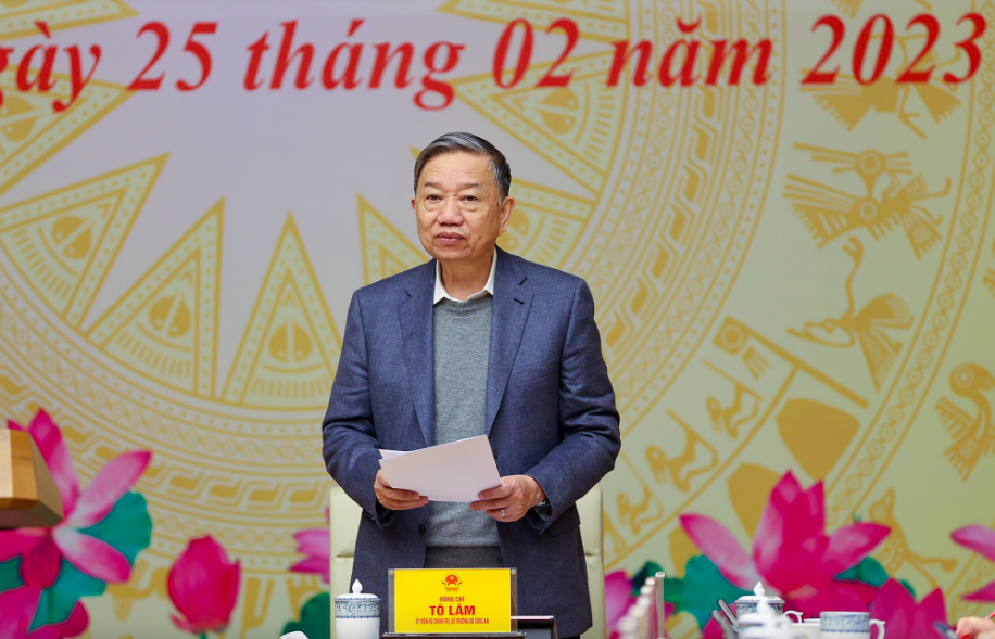 Bộ trưởng Tô Lâm phát biểu tại Phiên họp lần thứ 5 Ủy ban Quốc gia về chuyển đổi số và Tổ công tác triển khai Đề án 06 của Chính phủ sáng 25/2 - Ảnh: VGP.